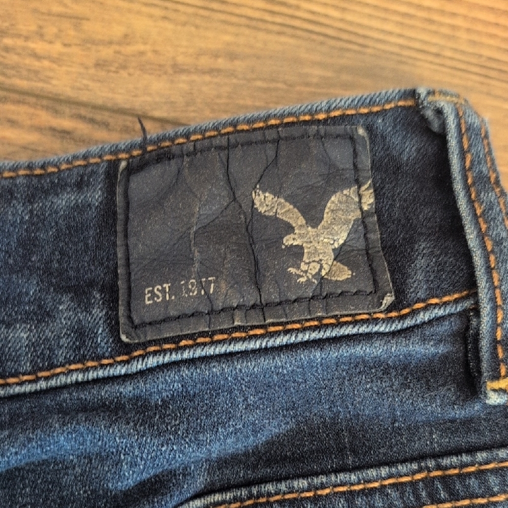 American Eagle Vintage Super Stretch Cut Off Hi Rise Shortie 12    -630B - Picture 5 of 9